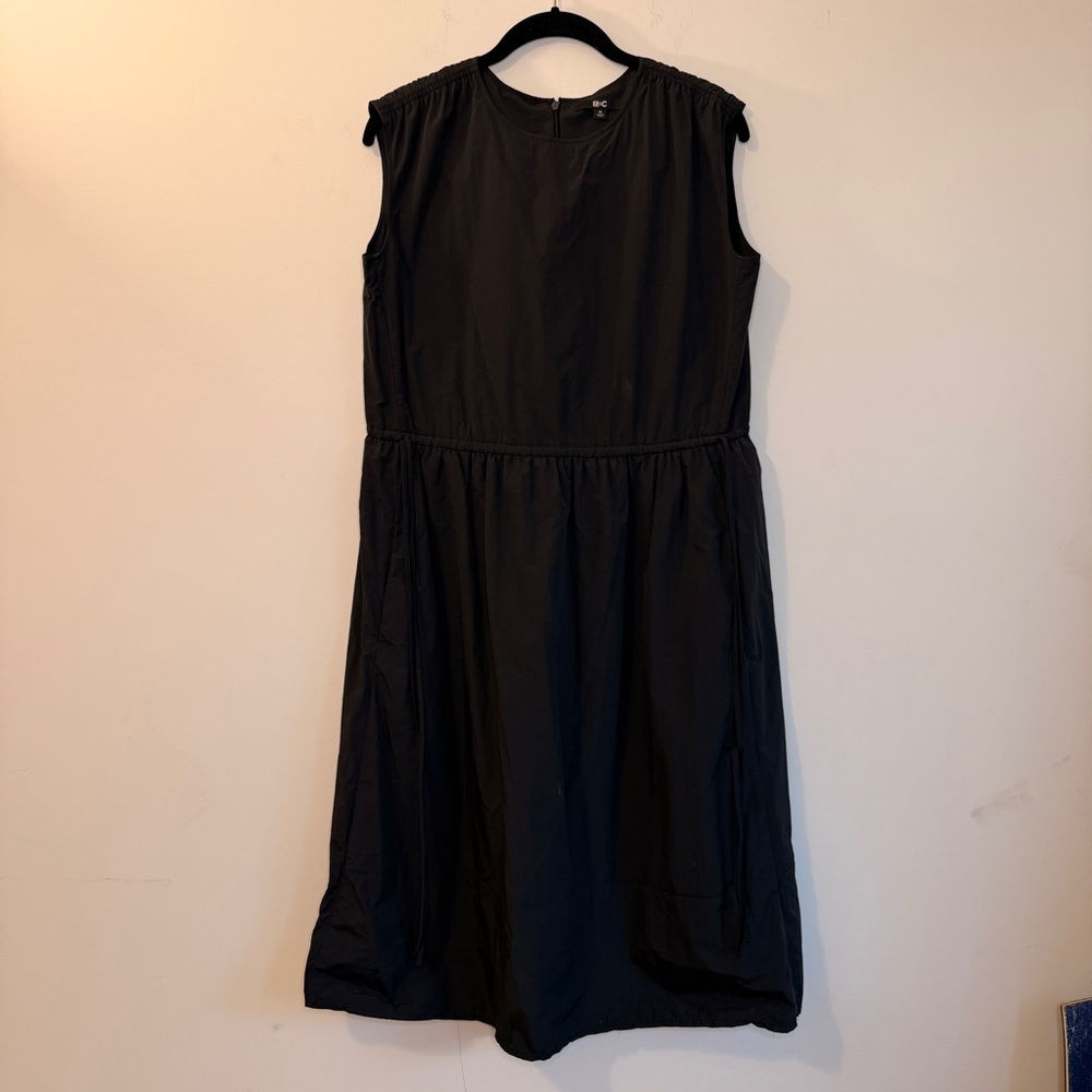 Uniqlo Women's Gathered Sleeveless Dress, Black Nylon, XS - Picture 2 of 10